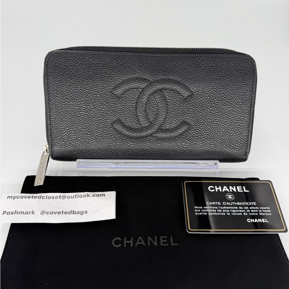 CHANEL Timeless Black Caviar Zip Wallet w/Authenticity Card & Dust Bag Excellent